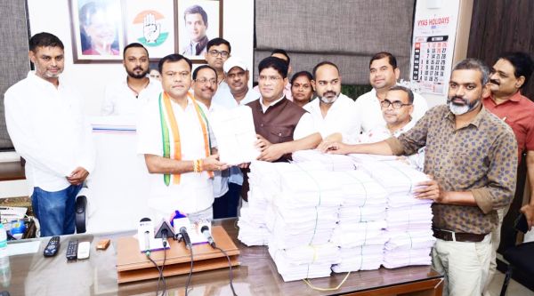 वोट चोर गद्दी छोड़ अभियान, दुर्ग ग्रामीण जिला से कांग्रेस ने साढ़े 41 हजार फार्म किए जमा