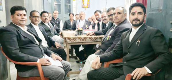 न्यायालय भवन के स्थानांतरण को लेकर अधिवक्ता संघ की 6 को रैली व आमसभा