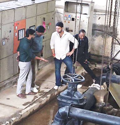 पालिकाध्यक ने किया फिल्टर प्लांट का निरीक्षण