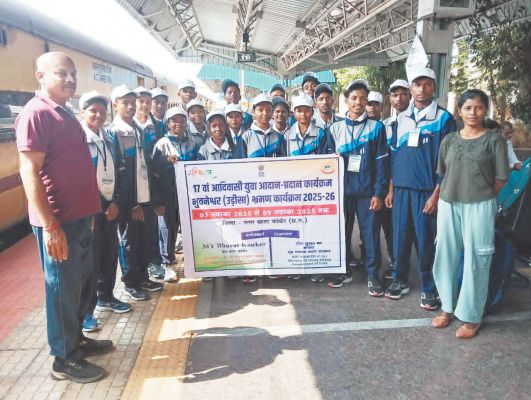 आदिवासी युवा आदान-प्रदान का जत्था रवाना