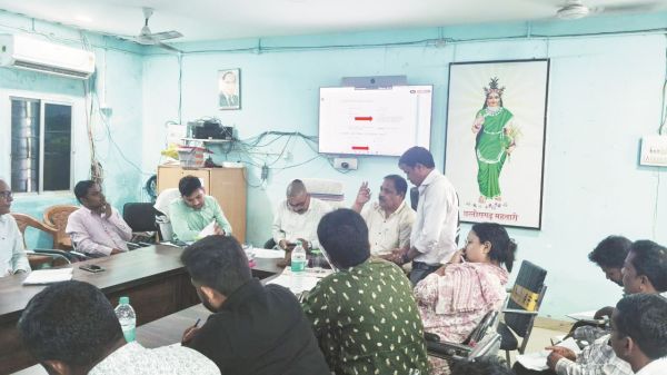 एसडीएम ने सांसद खेल महोत्सव और अविवादित फौती नामांतरण को लेकर बैठक ली