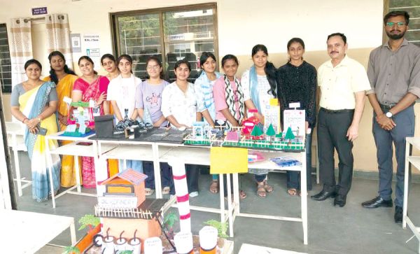 गुरुकुल कालेज में बिजनेस मॉडल प्रतियोगिता आयोजित