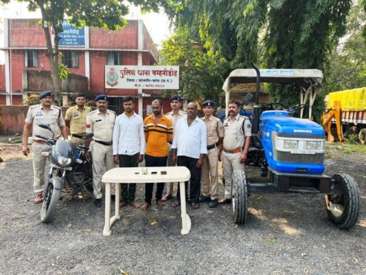 पेट्रोल पंप के 68 लाख रुपये गबन पिता और भाई संग मैनेजर गिरफ्तार