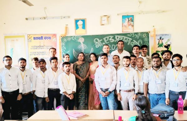 सेठ फूलचंद अग्रवाल कॉलेज   में रजत जयंती महोत्सव