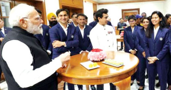 जी आकांक्षा का जोशीला स्वागत, रोड शो