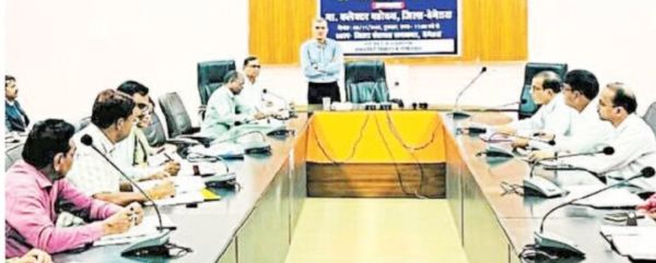 शैक्षणिक गुणवत्ता में सुधार व योजनाओं के क्रियान्वयन पर जोर