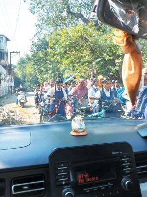 निगम से कुछ सौ मीटर दूर सफाई व्यवस्था...!