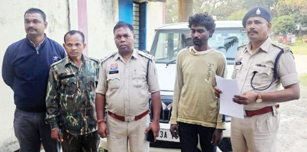 गर्भवती पत्नी की डंडे से पीट-पीटकर हत्या, पति गिरफ्तार