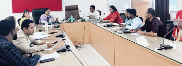 उच्च जोखिम गर्भवती महिलाओं के लिए जिला स्तरीय कंट्रोल रूम स्थापित