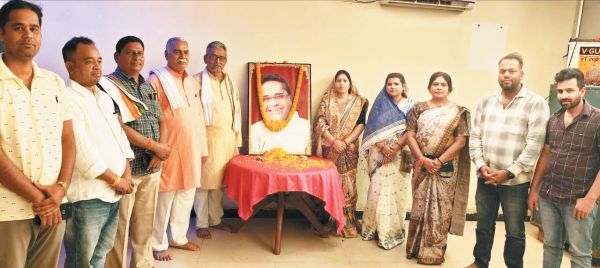 कांग्रेस ने स्व. नंदकुमार  पटेल की जयंती मनाई