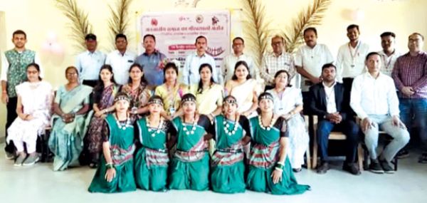 कॉलेज में मना जनजातीय गौरव दिवस