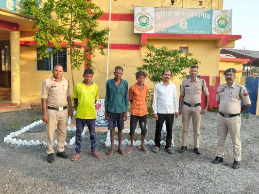 असामाजिक तत्वों  के विरूद्ध कार्रवाई