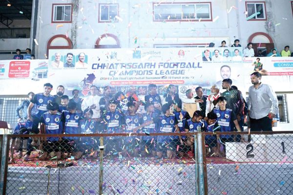 फुटबॉल चैंपियंस लीग मेट्स पैंथर्स को हरा ब्रह्मविद चैंपियन