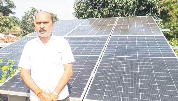 पीएम सूर्यघर मुफ्त बिजली योजना से उपभोक्ता बन रहे सक्षम