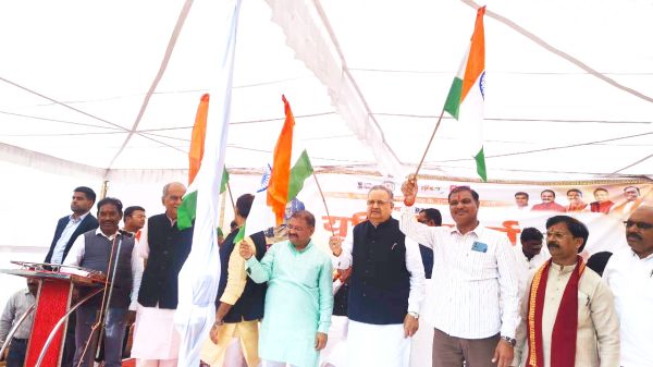 नांदगांव में निकाला यूनिटी मार्च समापन में शामिल हुए विस अध्यक्ष