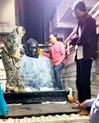 श्रीशांतिनाथ भगवान की प्रतिमा जयपुर से नगर पहुंची