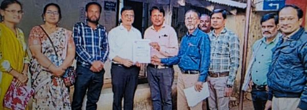 शिक्षक गैर शिक्षकीय कार्यों में लगे, अब कैसे होगी बच्चों की पढ़ाई