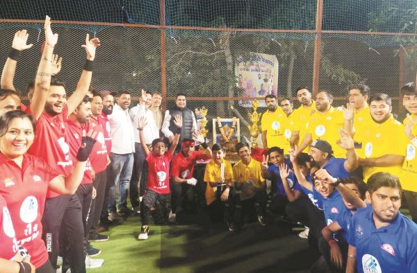 वैशाली नगर में सिंधी परिवारों की क्रिकेट स्पर्धा