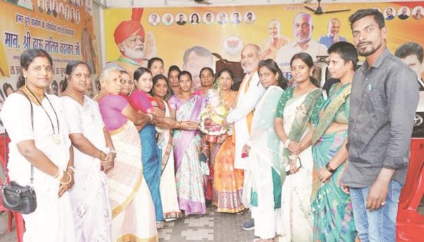 विधायक ललित चंद्राकर से मिले कार्यकर्ता