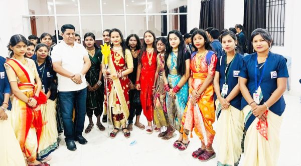 विधिक सेवा दिवस पर विद्यार्थियों ने जानी कानून की बारीकियां