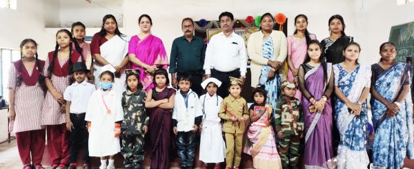 बाल दिवस पर रंगारंग प्रस्तुति