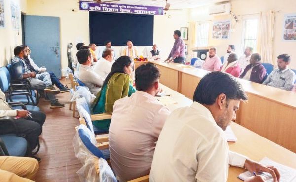 कृषक कल्याण परिषद के अध्यक्ष चंद्रवंशी ने ली समीक्षा बैठक