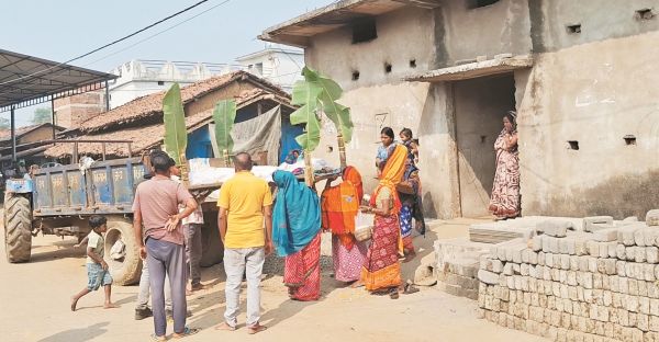 अंतरजातीय विवाह, समाज ने नहीं उठाई लाश