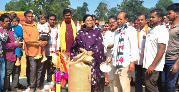 विधायक ने मुलमुला से धान खरीदी का किया शुभारंभ