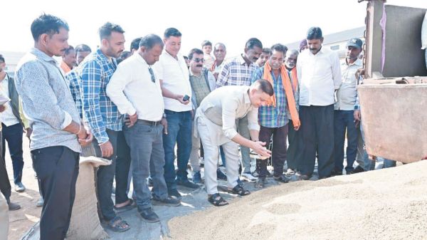 तरेंगा सोसायटी में धान खरीदी का अश्वनी ने किया शुभारंभ