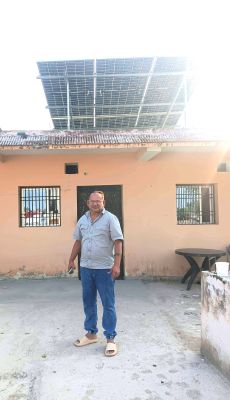 सौर ऊर्जा से घर-घर उजाला विकास आर्या बने बिजली उत्पादक