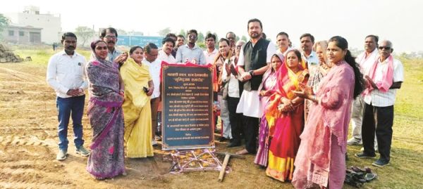 महतारी सदन महिलाओं की प्रगति  का बनेगा केन्द्र - विक्रांत