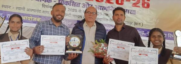 राज्य बाल वैज्ञानिक प्रदर्शनी में जिज्ञासा-गीतांजलि अव्वल