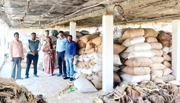 2400 कट्टा अवैध धान जब्त