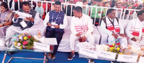 शहीद वीर नारायण सिंह स्मृति आदिवासी लोक कला महोत्सव