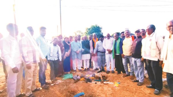 सांसद पांडे ने किया भूमिपूजन