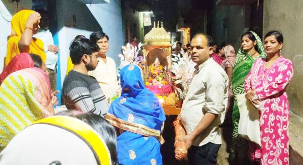 उत्पन्ना एकादशी पर निकली लड्डू गोपाल की पालकी यात्रा