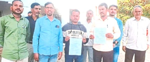 नर-नारी धान बीज के झांसे में आए किसान, लाखों का नुकसान