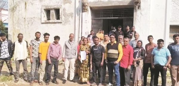 मोतीपुर-तुलसीपुर में रेल्वे अंडरब्रिज के नाम पर दोबारा तोडफ़ोड़ का विरोध