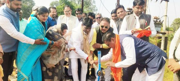 विधायक सिन्हा ने किया भूमिपूजन