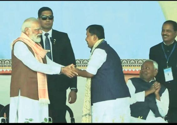 प्रदेश प्रभारी नवीन बिहार में मंत्री बने, साय-देव ने दी बधाई