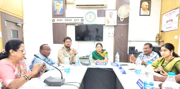 कुरुद जनपद की बैठक में खर्च को लेकर सीईओ, सदस्य में छिड़ी बहस 