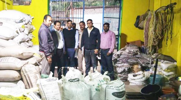 128 कट्टा अवैध धान जब्त