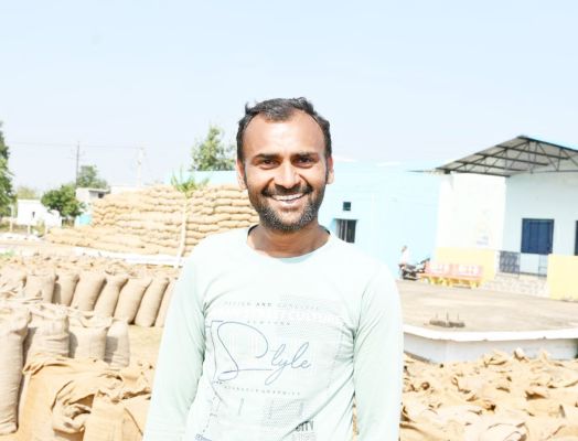 काम पर लौटे सहकारी समिति के प्रबंधक