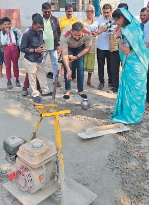 सीसीरोड का भूमिपूजन