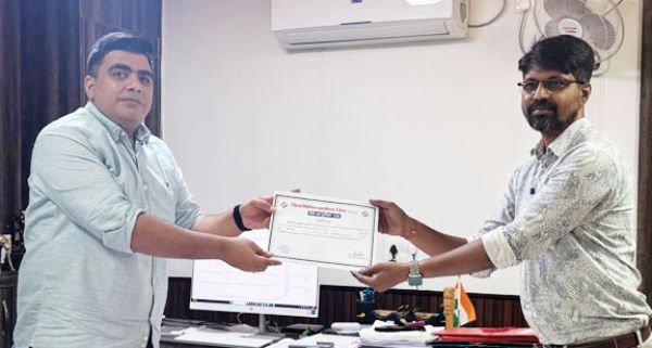 बीएलओ किए गए पुरस्कृत