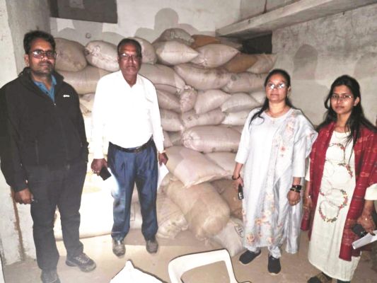 14 प्रकरणों में 8713 बोरा अवैध धान जब्त