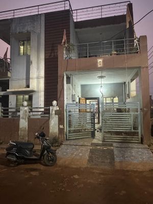 दो भाईयों के मकान का टूटा ताला, कैश सहित लाखों के गहने चोरी