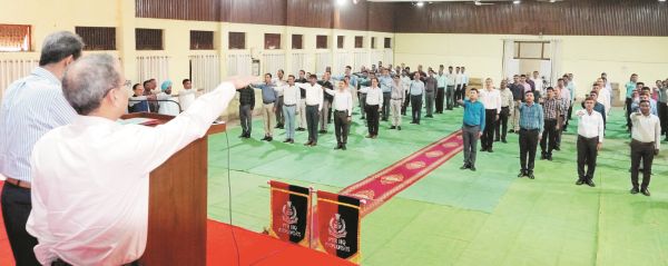 सीमा सुरक्षा बल के जवानों ने मनाया 76वां संविधान दिवस