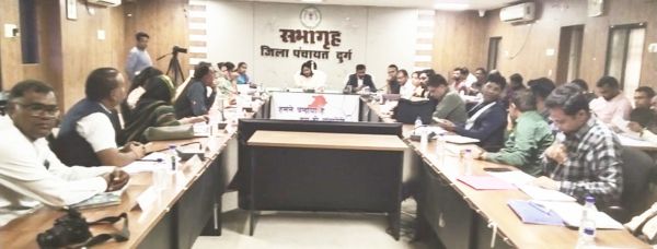 जिपं की सामान्य सभा में धान खरीदी में अव्यवस्था-टोकन मुद्दा छाया रहा