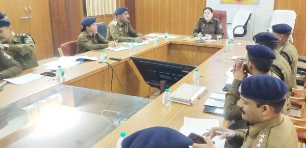 क्राईम बैठक में एसपी ने थानेदारों को चेताया,  कहा- ढील किसी भी सूरत में बर्दाश्त नहीं